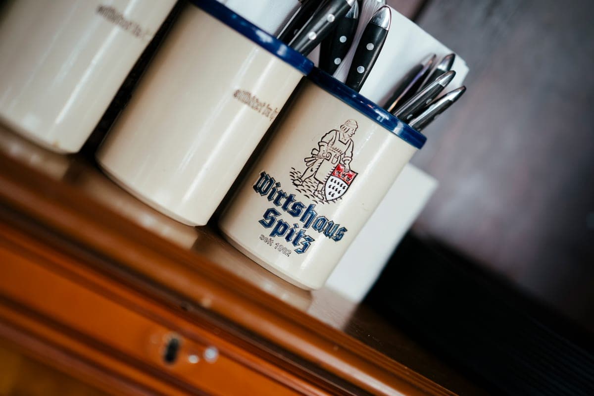 Kölschkrüge im Wirtshaus Spitz